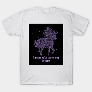 I Never Give Up On My Dreams Beautiful Purple Geometrical Unicorn With Sparkle T-Shirt